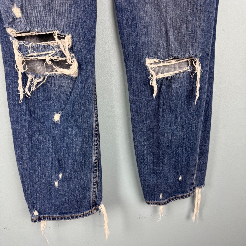 Abercrombie & Fitch Women's 30 10R Blue Mom High Rise Jeans Distressed Raw Hem - Picture 5 of 7